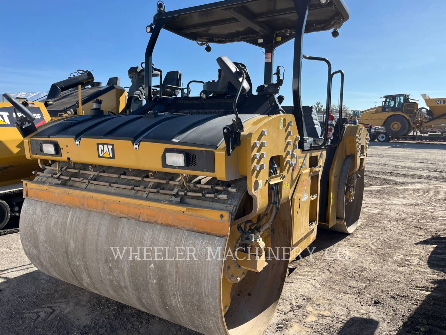 2020 Caterpillar CB15 VV Vibratory Double