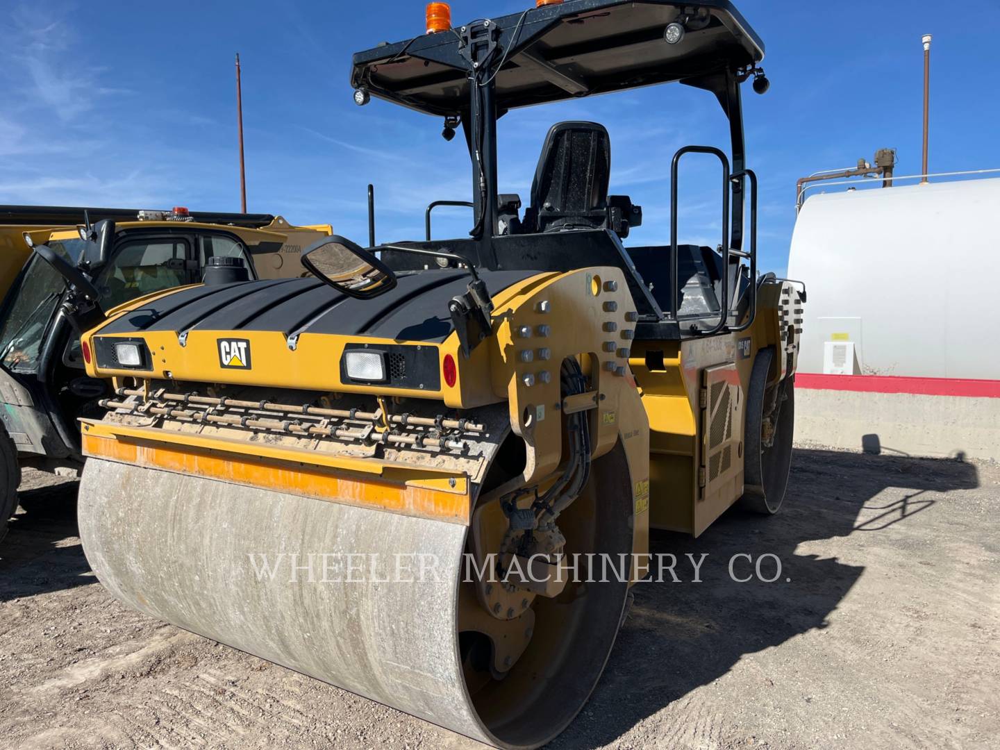 2020 Caterpillar CB15 VV Vibratory Double