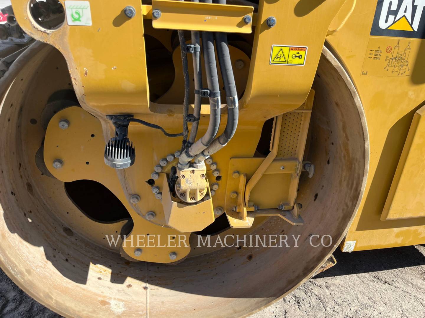 2020 Caterpillar CB15 VV Vibratory Double