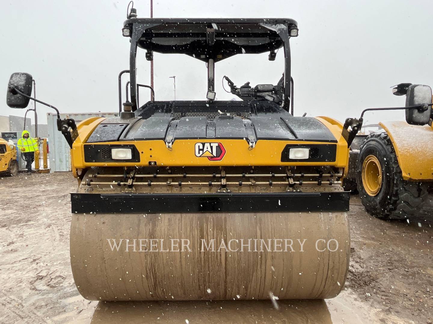 2022 Caterpillar CB15 CW VV Vibratory Double