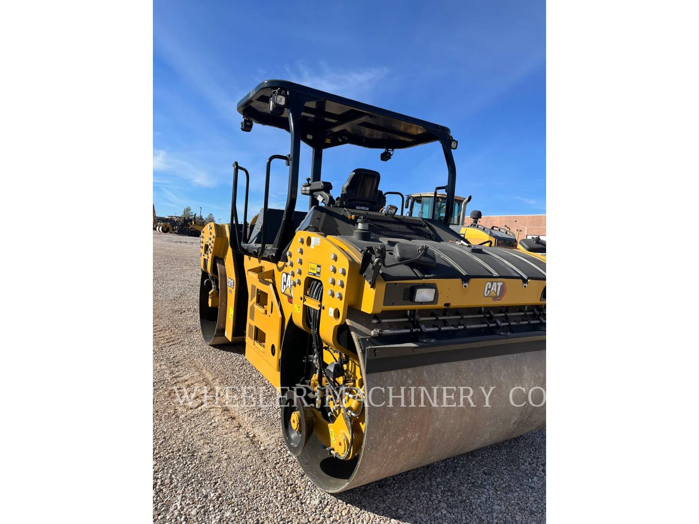 2023 Caterpillar CB15 CW VV Vibratory Double