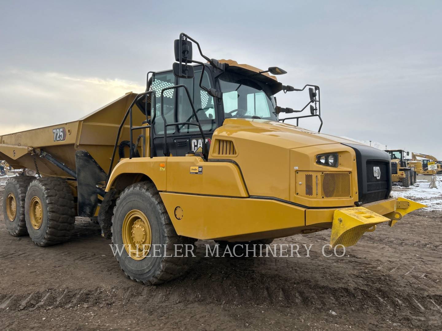 2022 Caterpillar 725 TG Articulated Truck