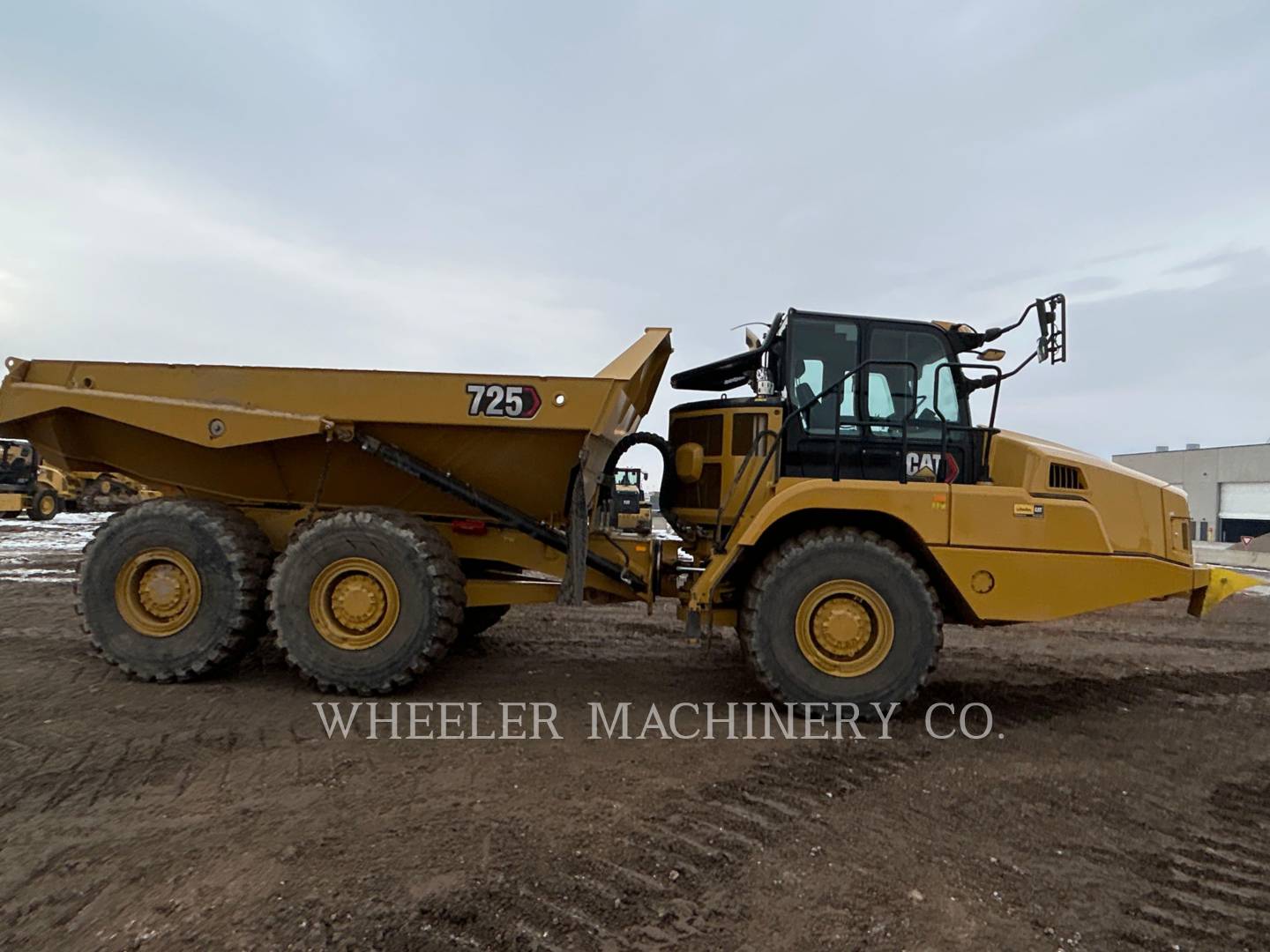 2022 Caterpillar 725 TG Articulated Truck