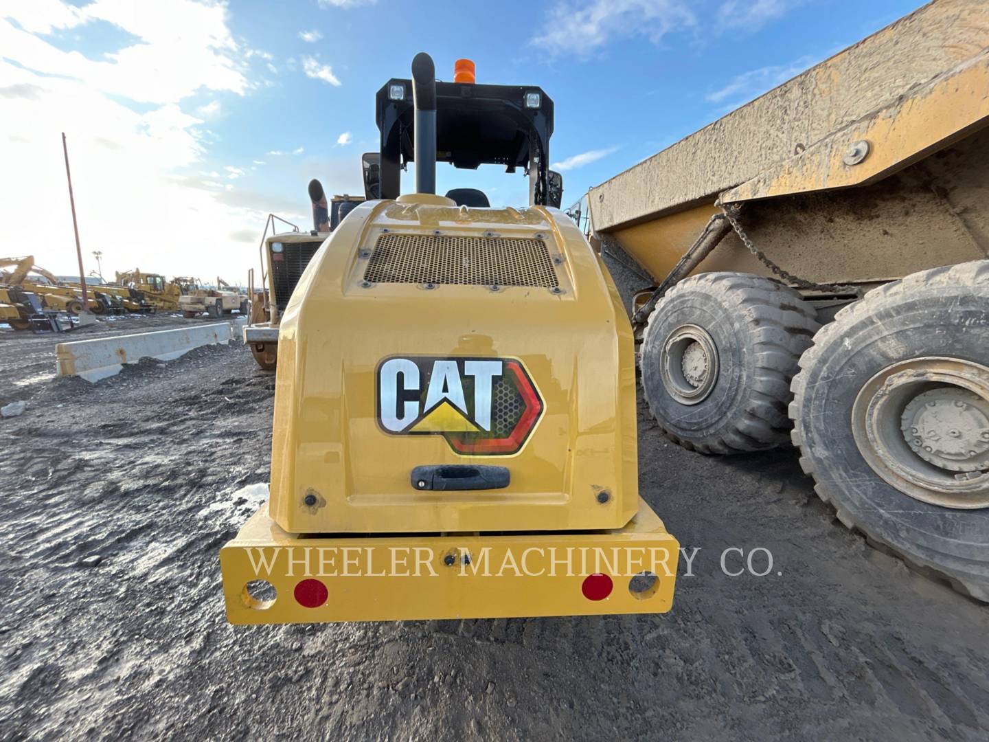 2022 Caterpillar CS44B Vibratory Single