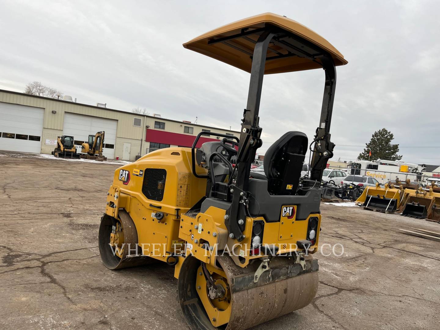 2022 Caterpillar CB2.7 GC Vibratory Double