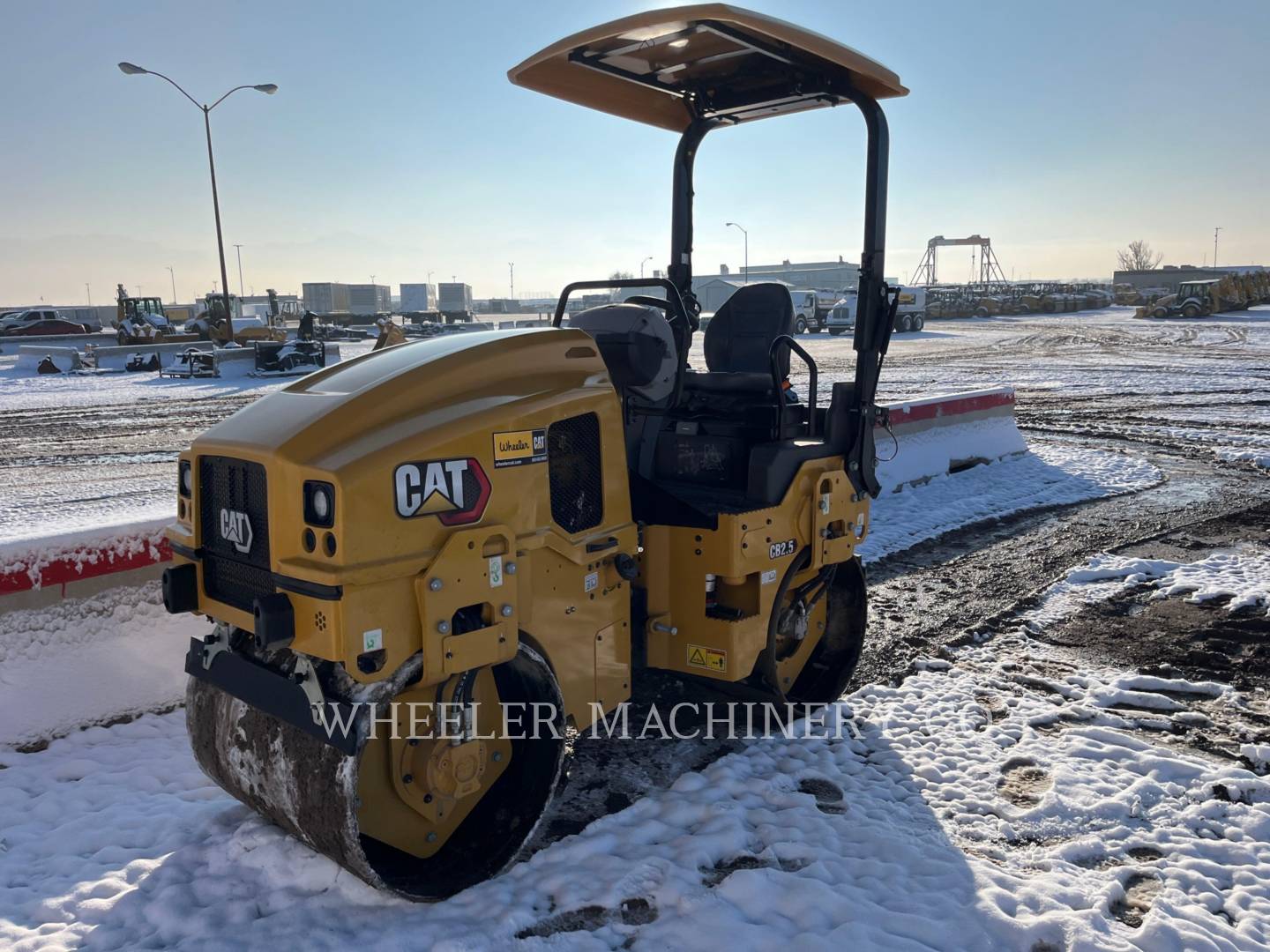 2022 Caterpillar CB2.5 Vibratory Double