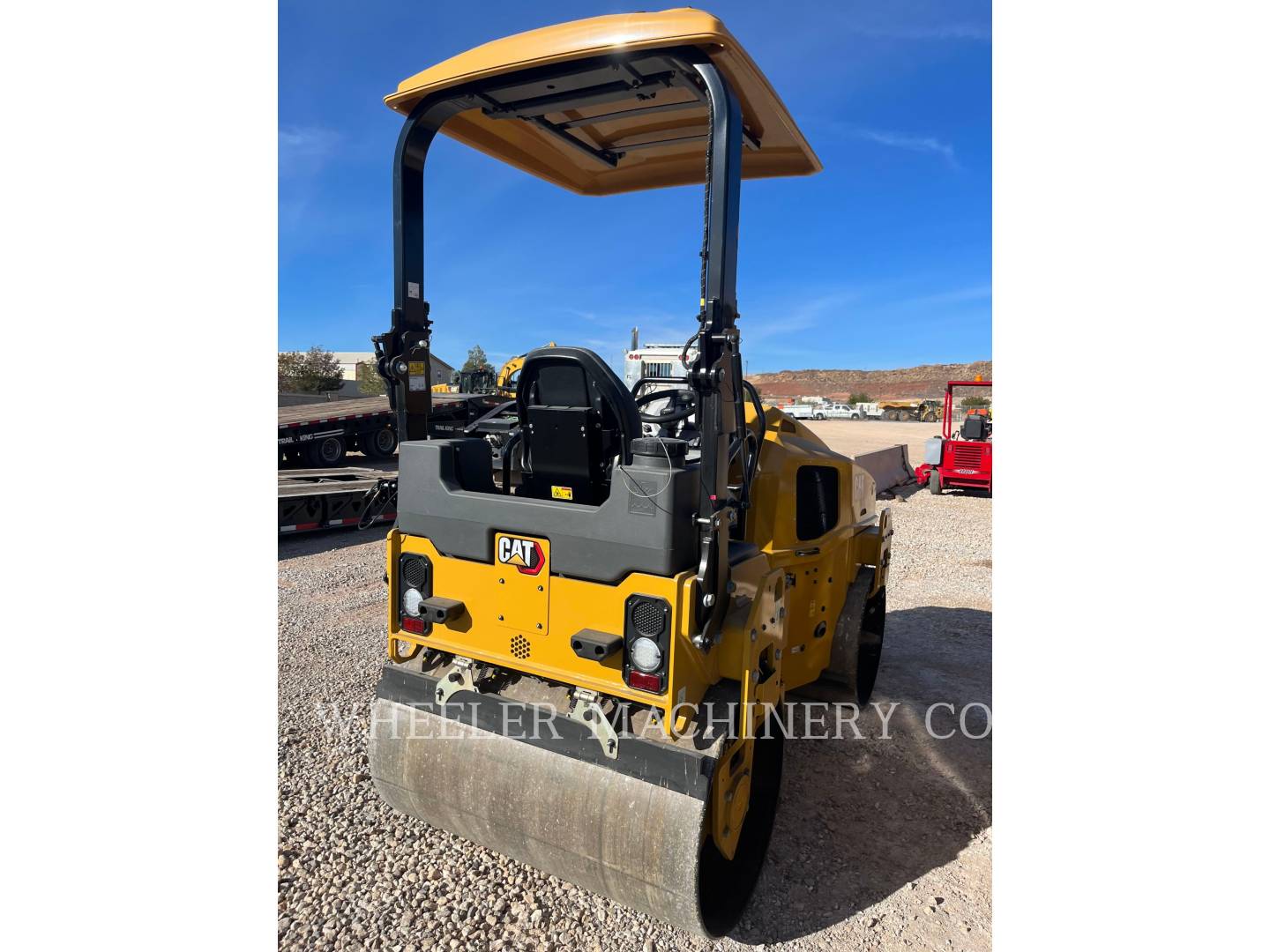 2022 Caterpillar CB4.0 Vibratory Double