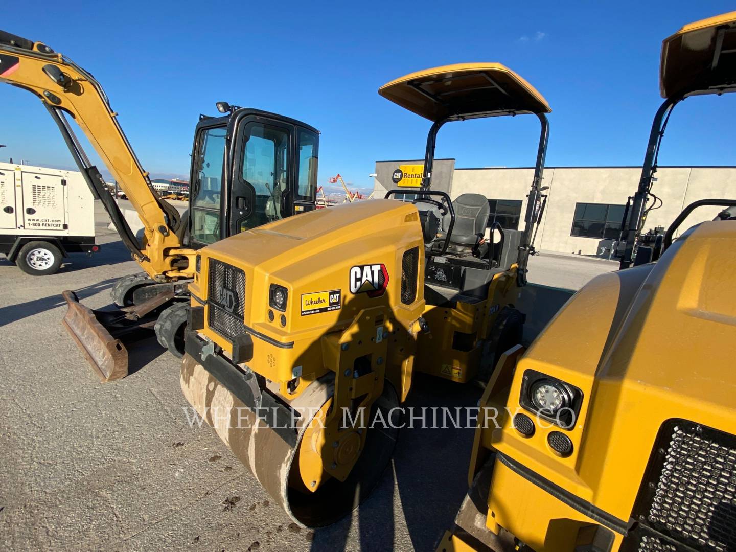 2022 Caterpillar CC4.0 Vibratory Double