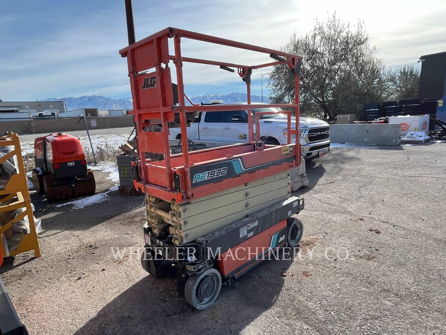 2022 JLG AE1932 Lift Truck