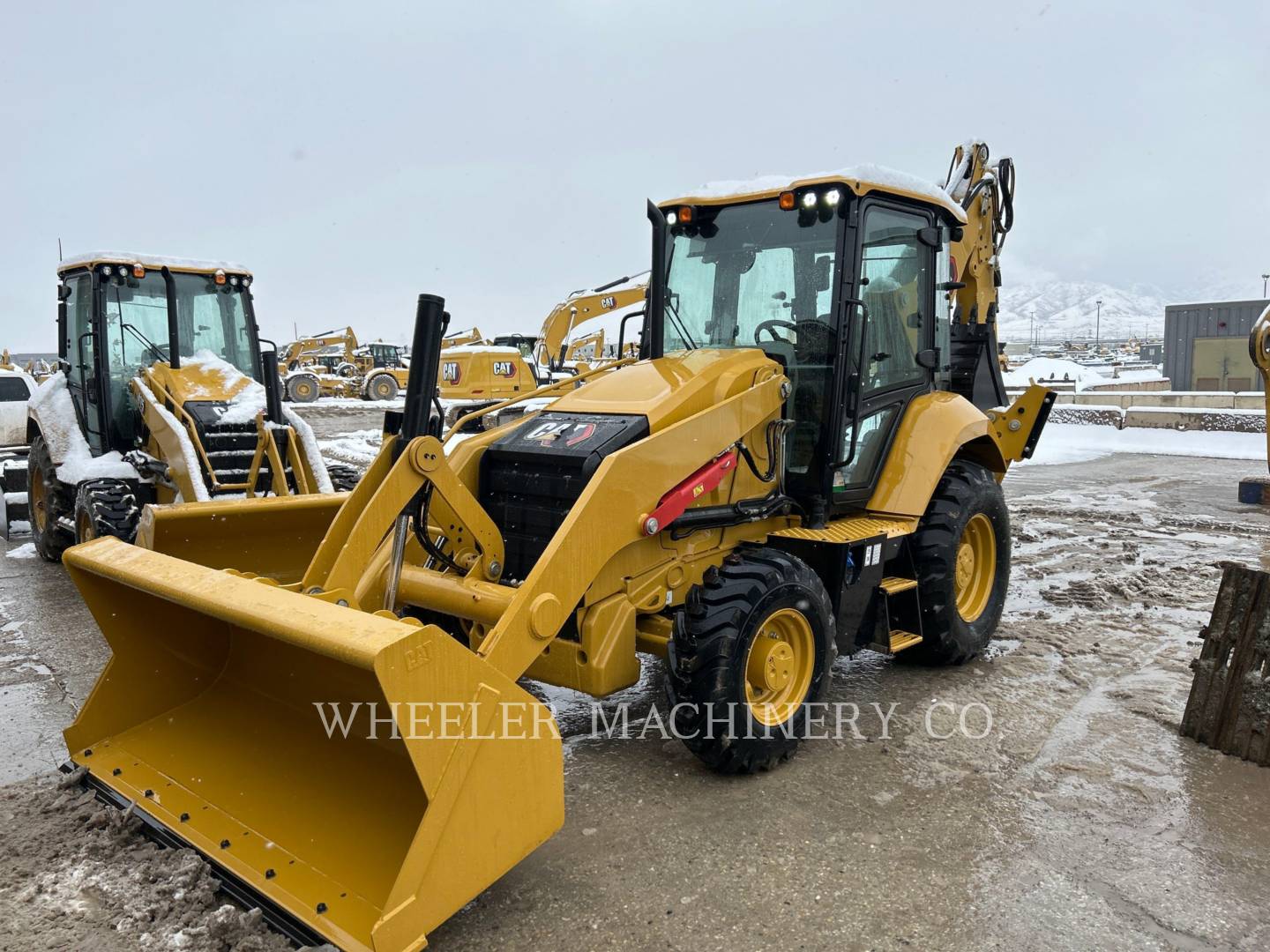 2022 Caterpillar 420 CF Tractor Loader Backhoe