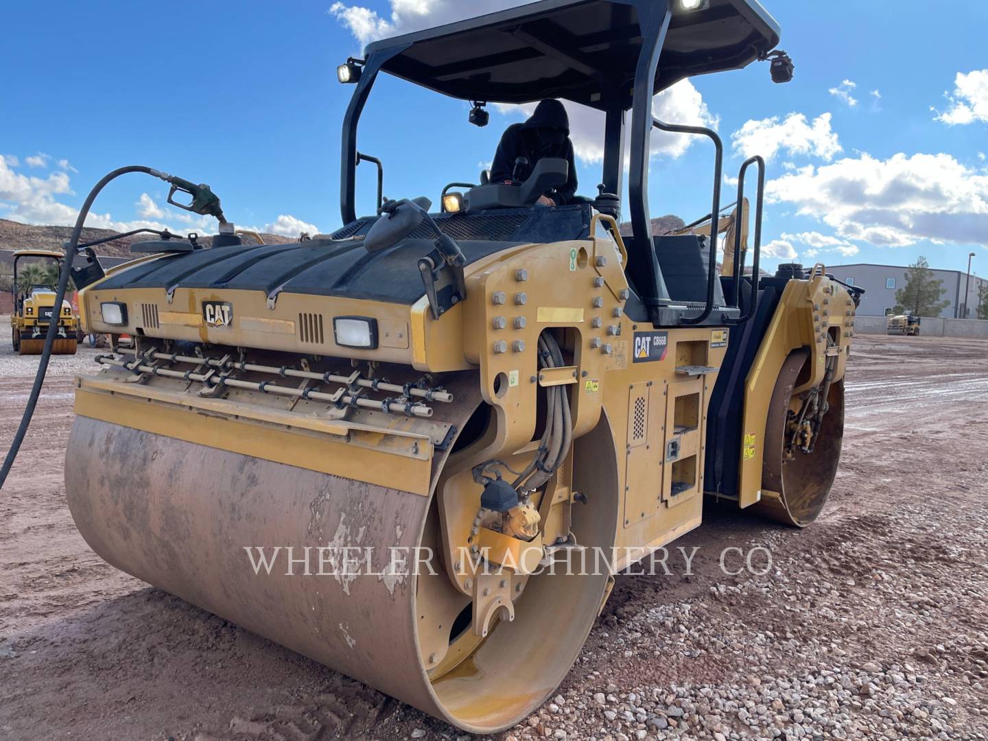 2017 Caterpillar CB66B CW Vibratory Double