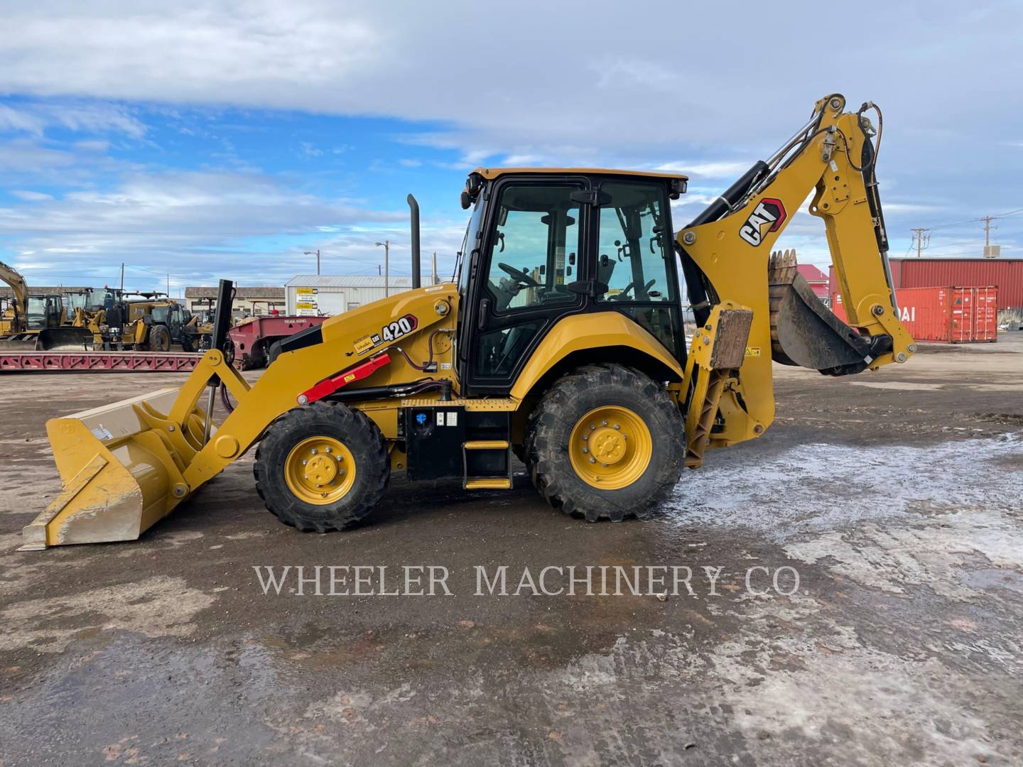 2022 Caterpillar 420 CF Tractor Loader Backhoe