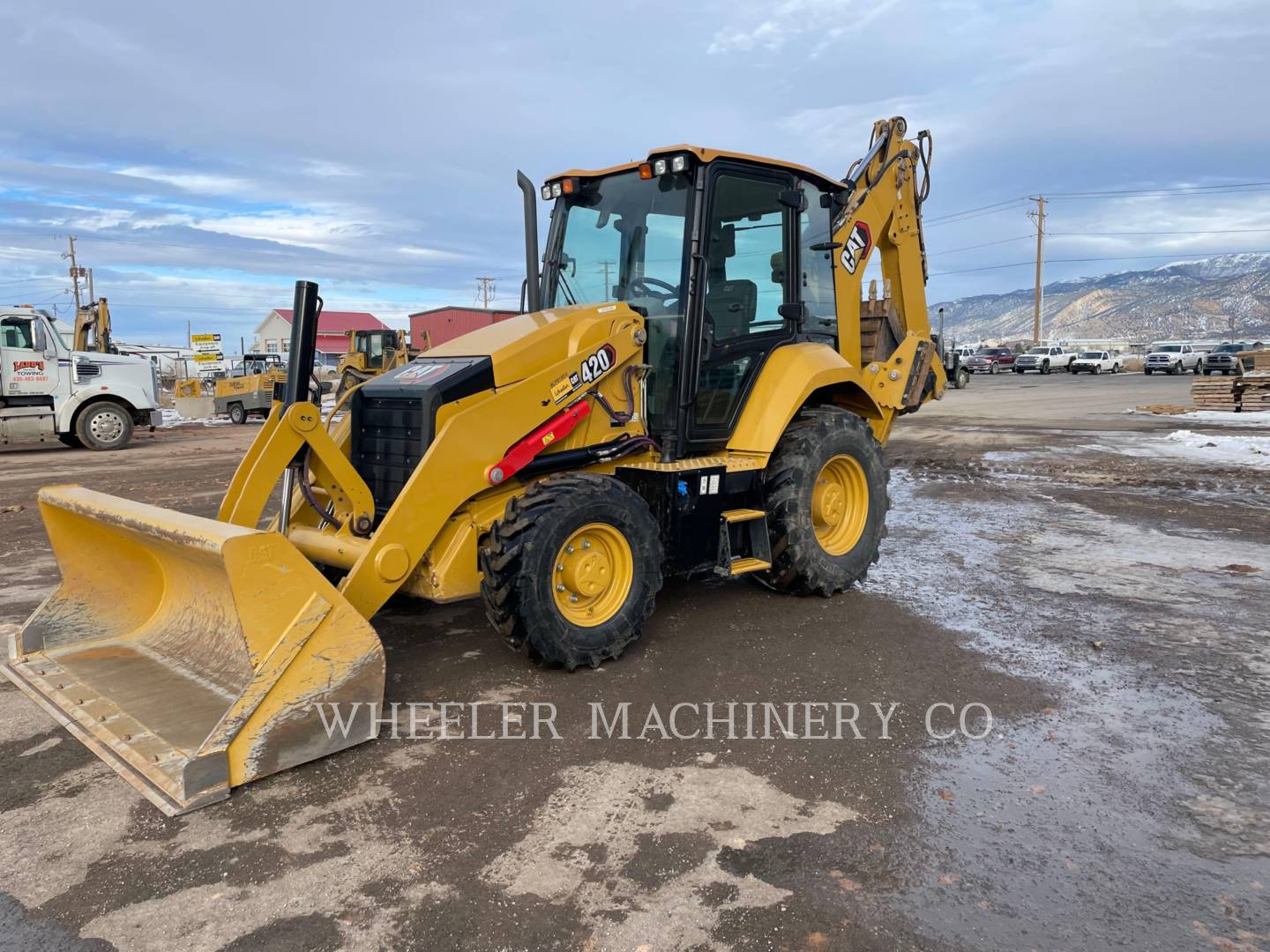 2022 Caterpillar 420 CF Tractor Loader Backhoe