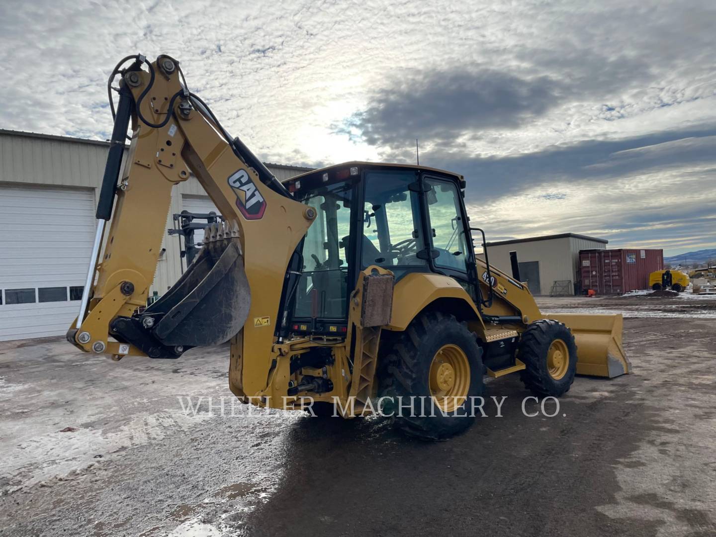 2022 Caterpillar 420 CF Tractor Loader Backhoe