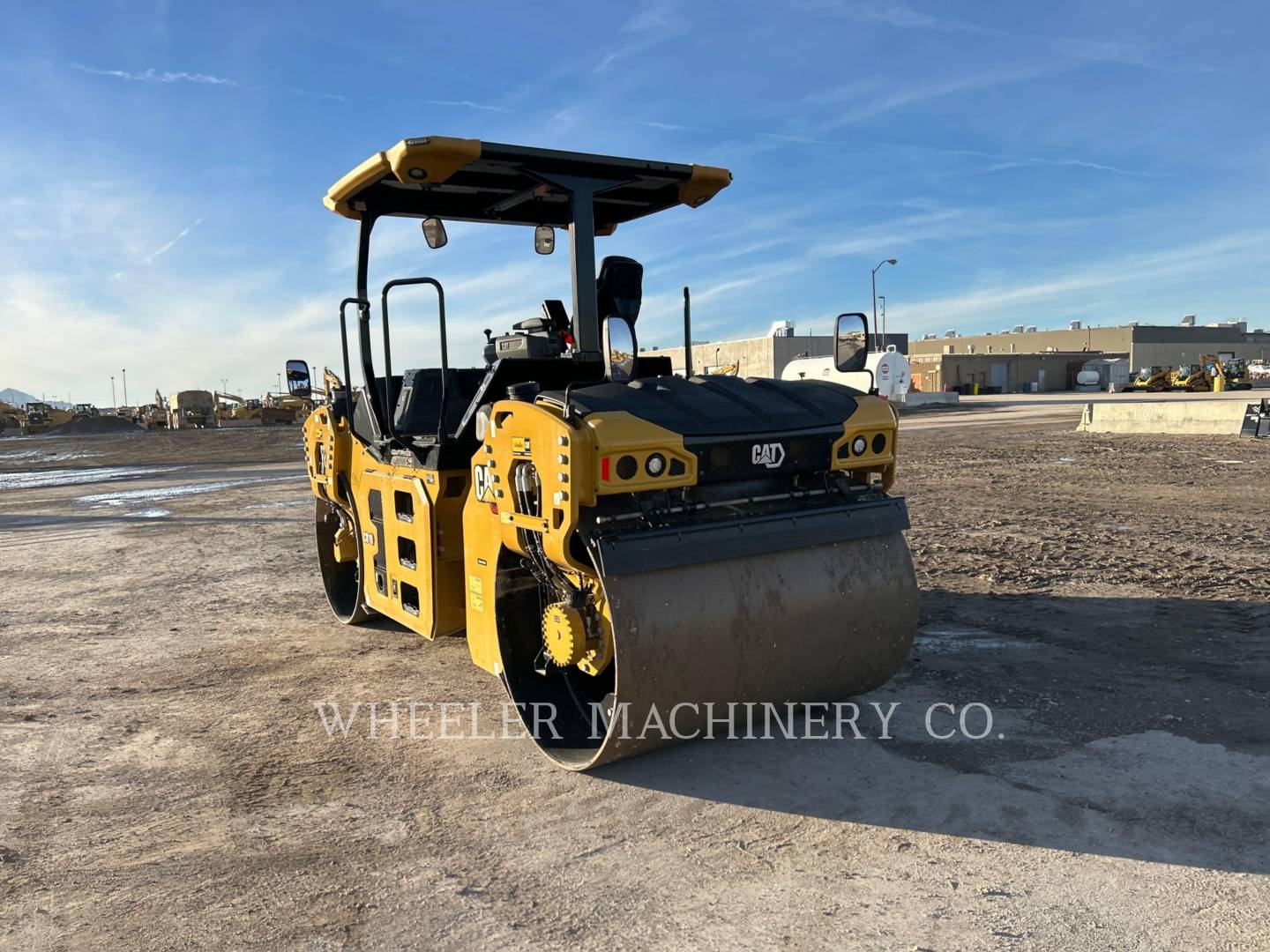 2022 Caterpillar CB10 Vibratory Double