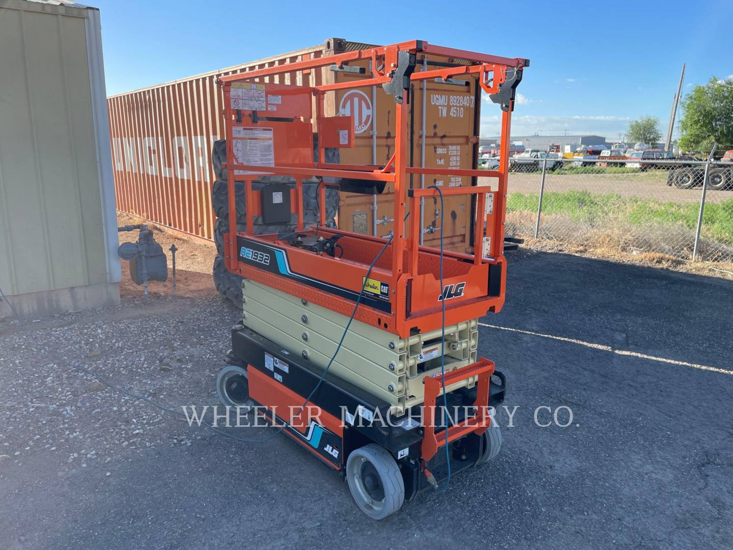 2022 JLG AE1932 Lift Truck