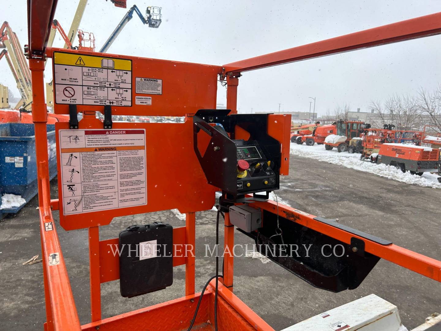 2022 JLG AE1932 Lift Truck