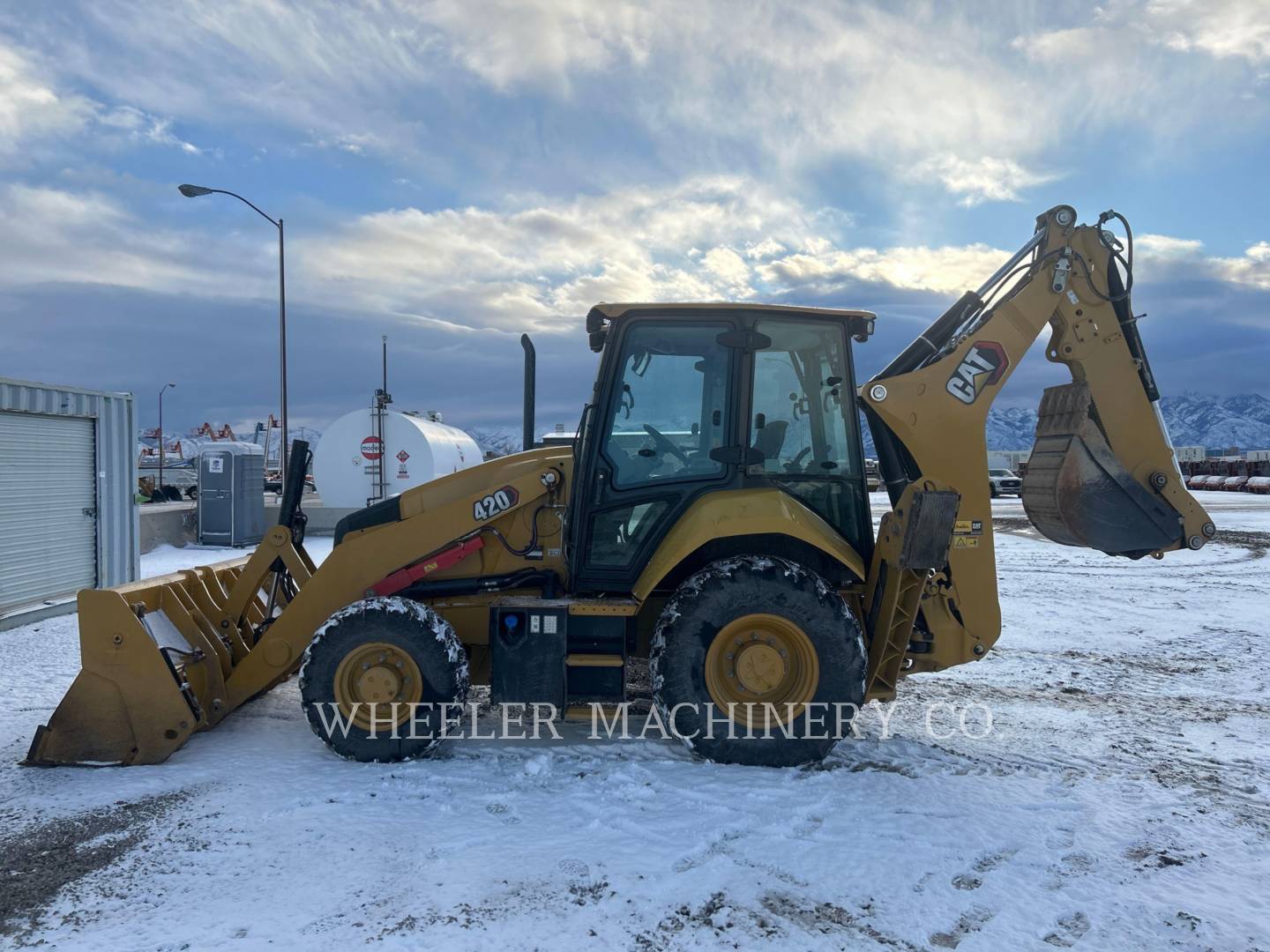 2022 Caterpillar 420 E MP Tractor Loader Backhoe