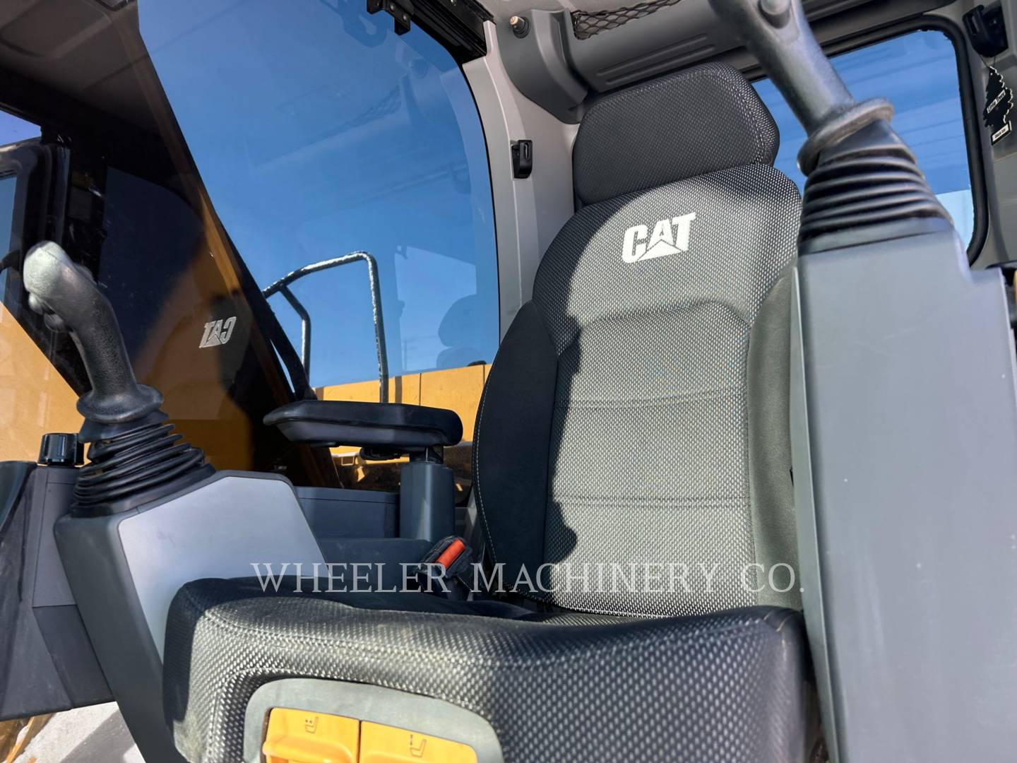 2021 Caterpillar 320 Excavator