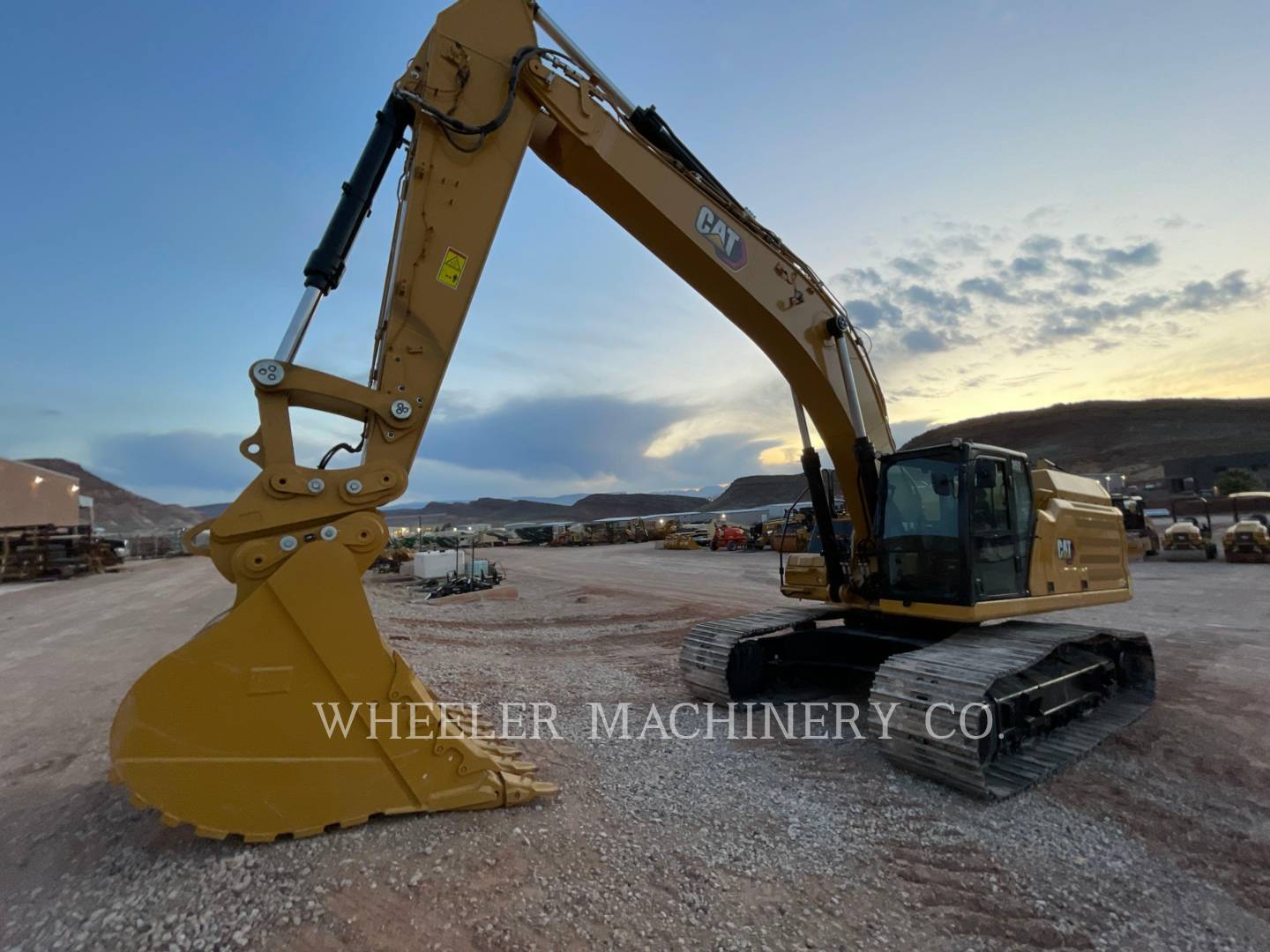 2023 Caterpillar 352 TH Excavator