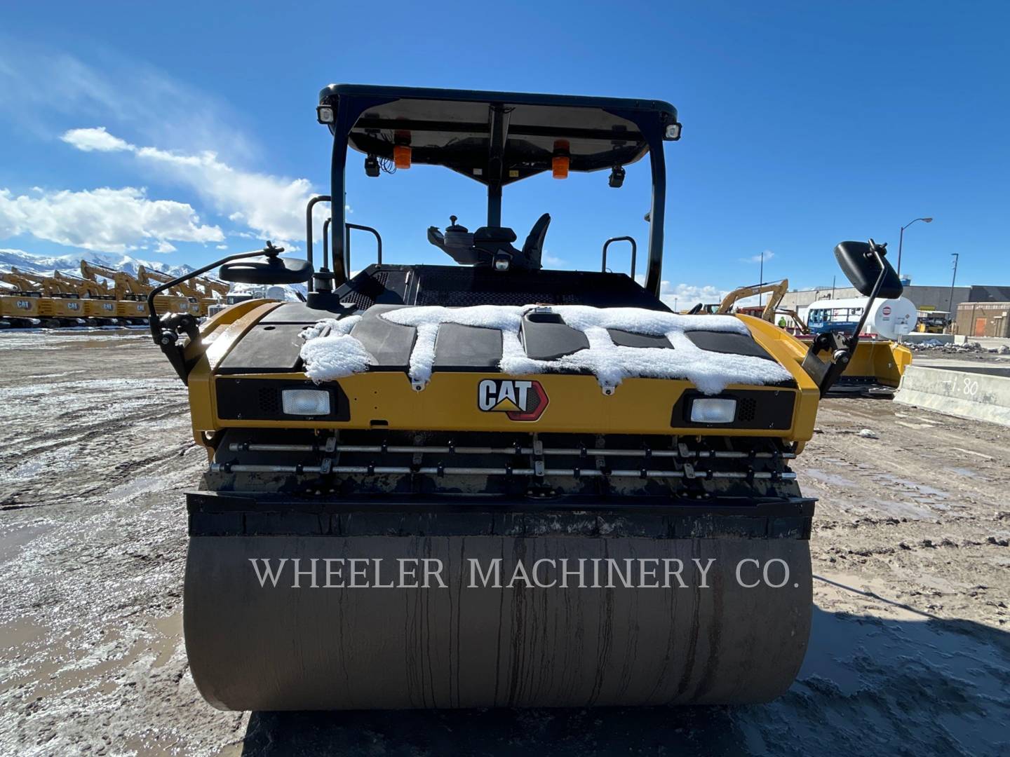 2022 Caterpillar CB15 CW VV Vibratory Double