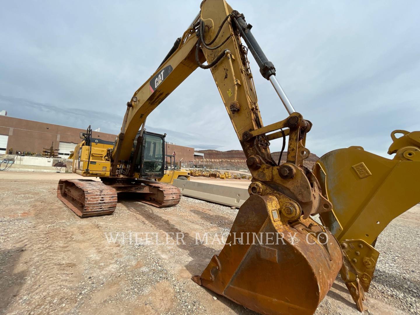 2015 Caterpillar 323F L CF Excavator