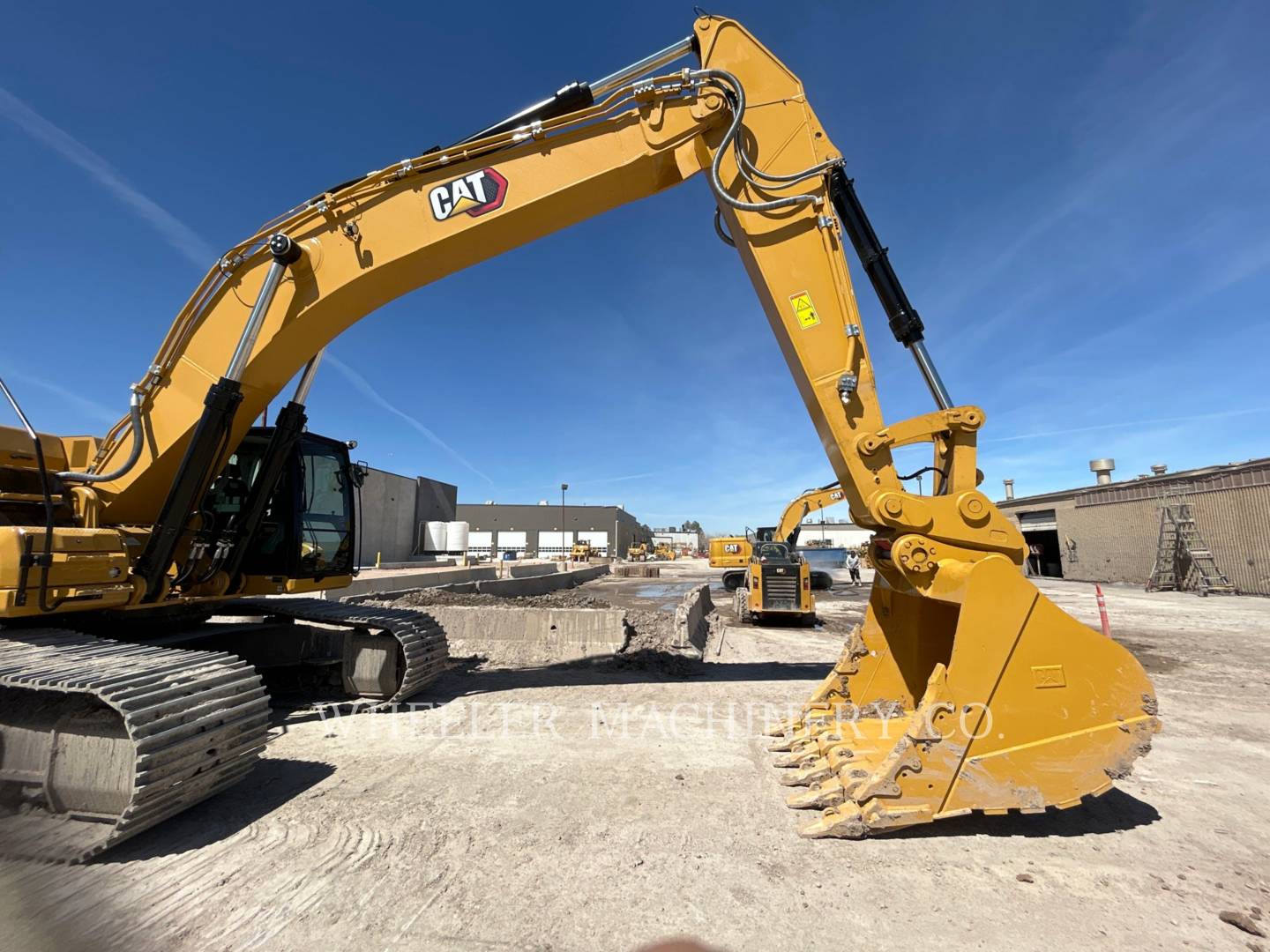 2023 Caterpillar 352 CF Excavator