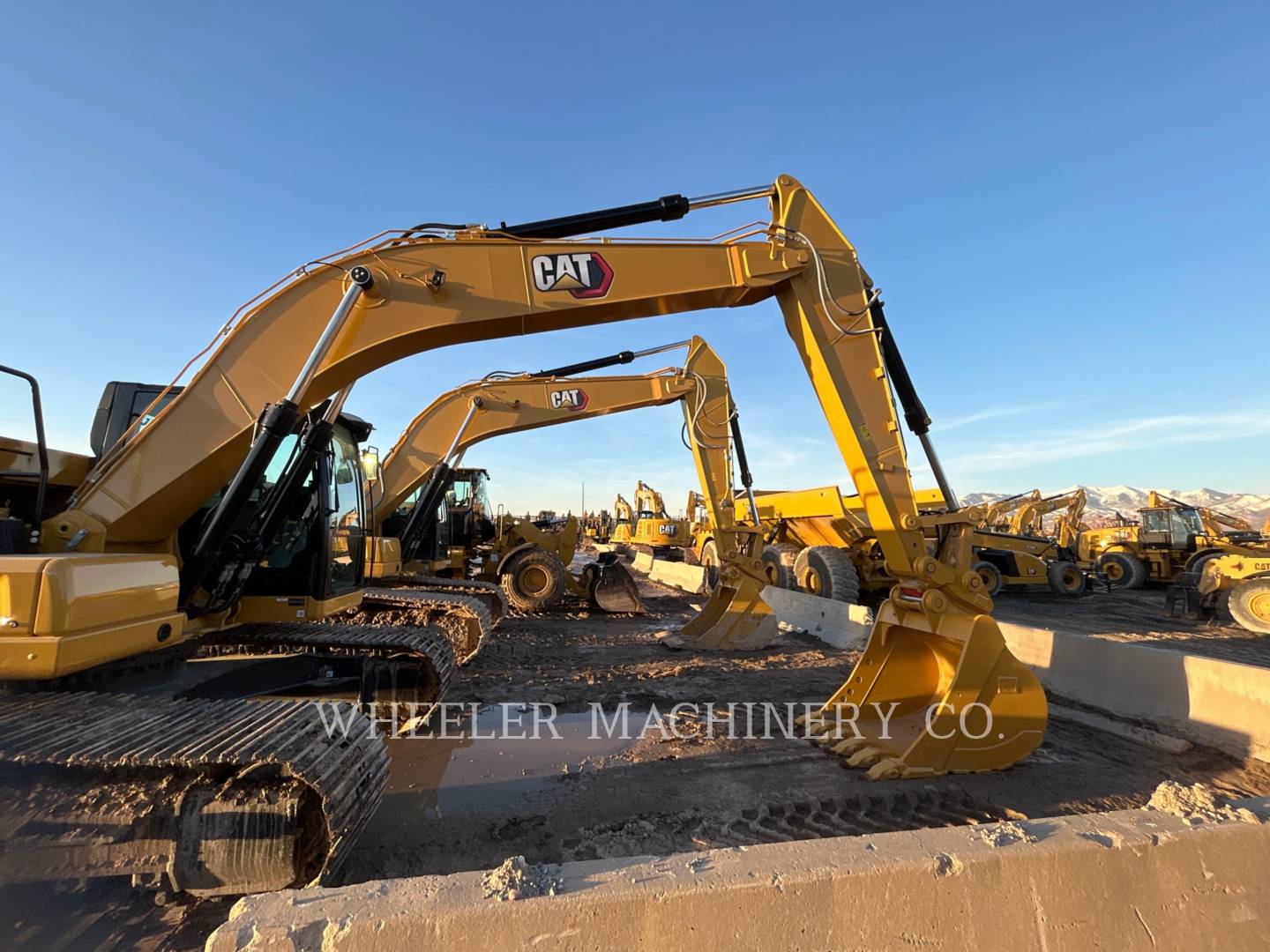 2022 Caterpillar 320 Excavator