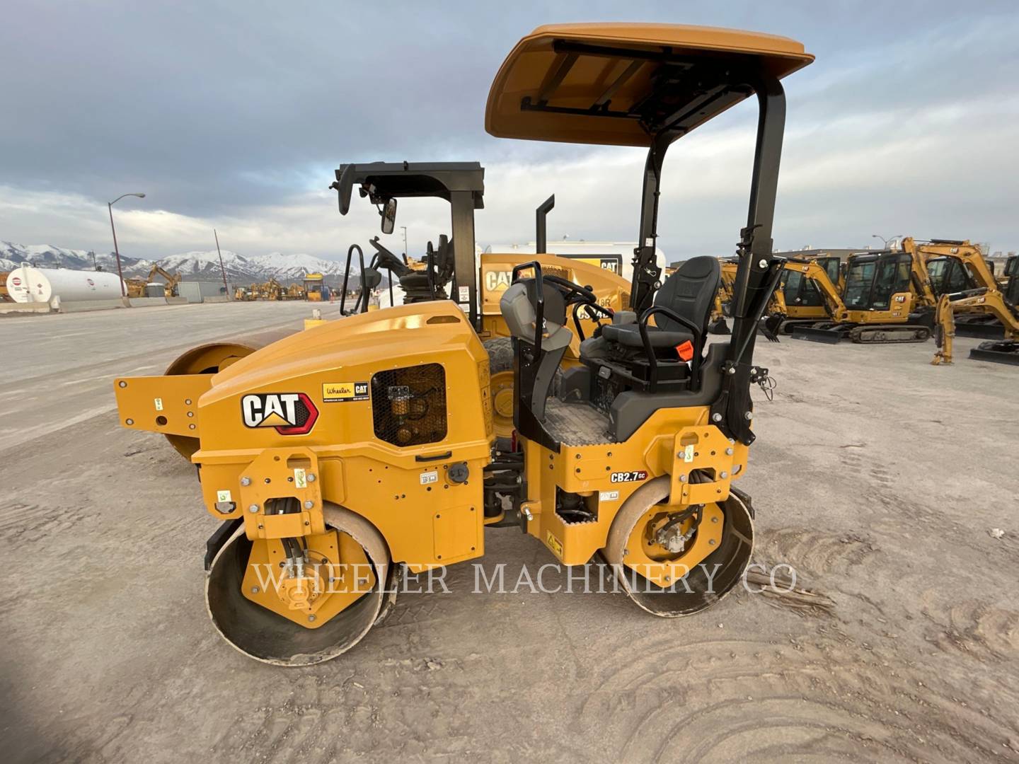 2022 Caterpillar CB2.7 GC Vibratory Double