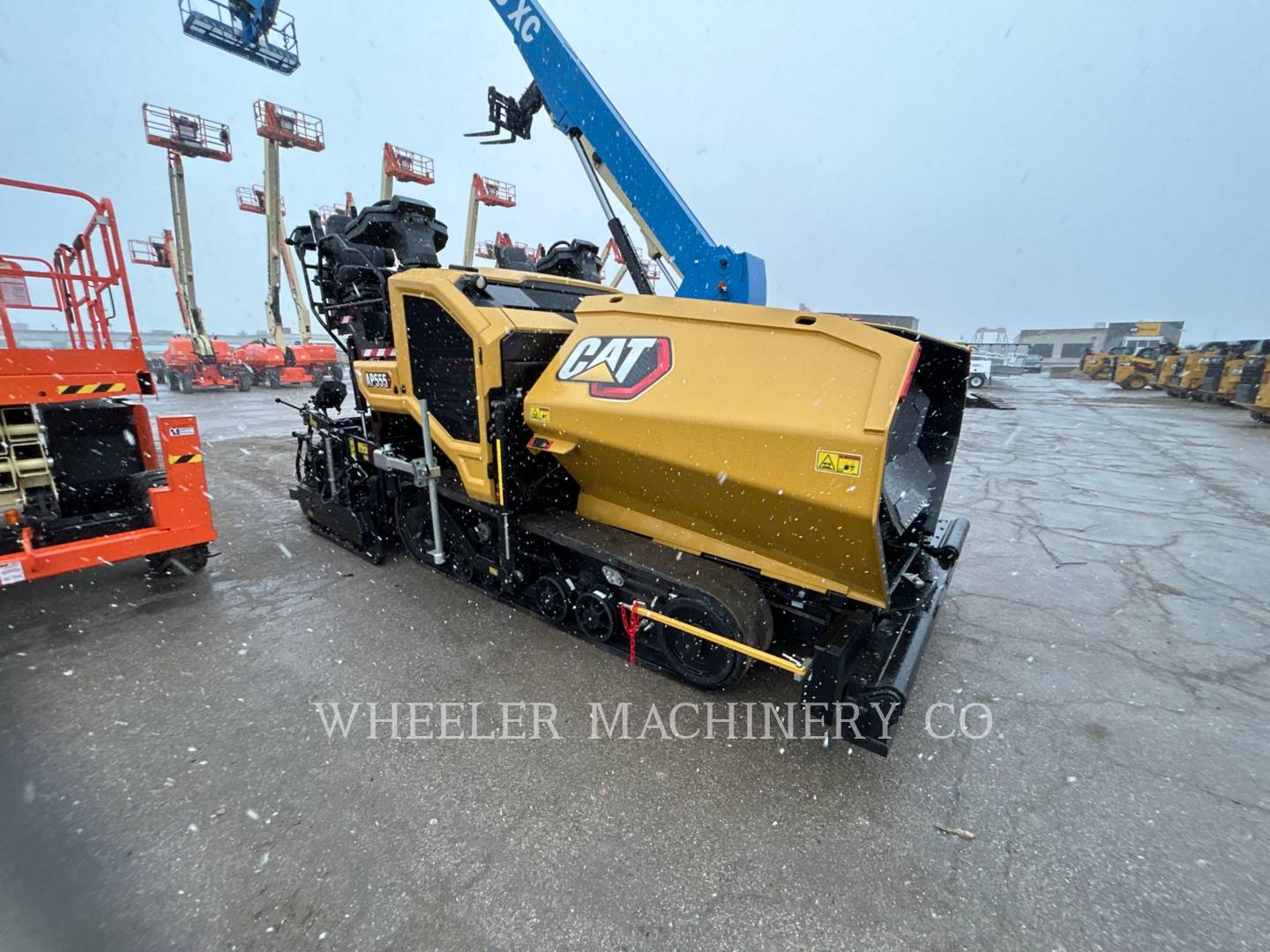 2023 Caterpillar AP555 Paver