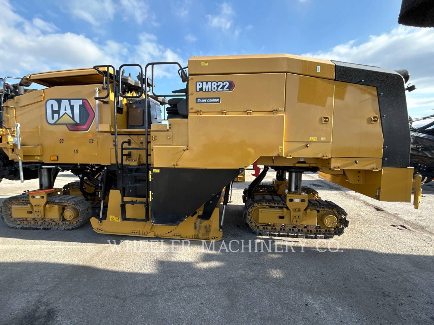 2023 Caterpillar PM822 Cold Planer