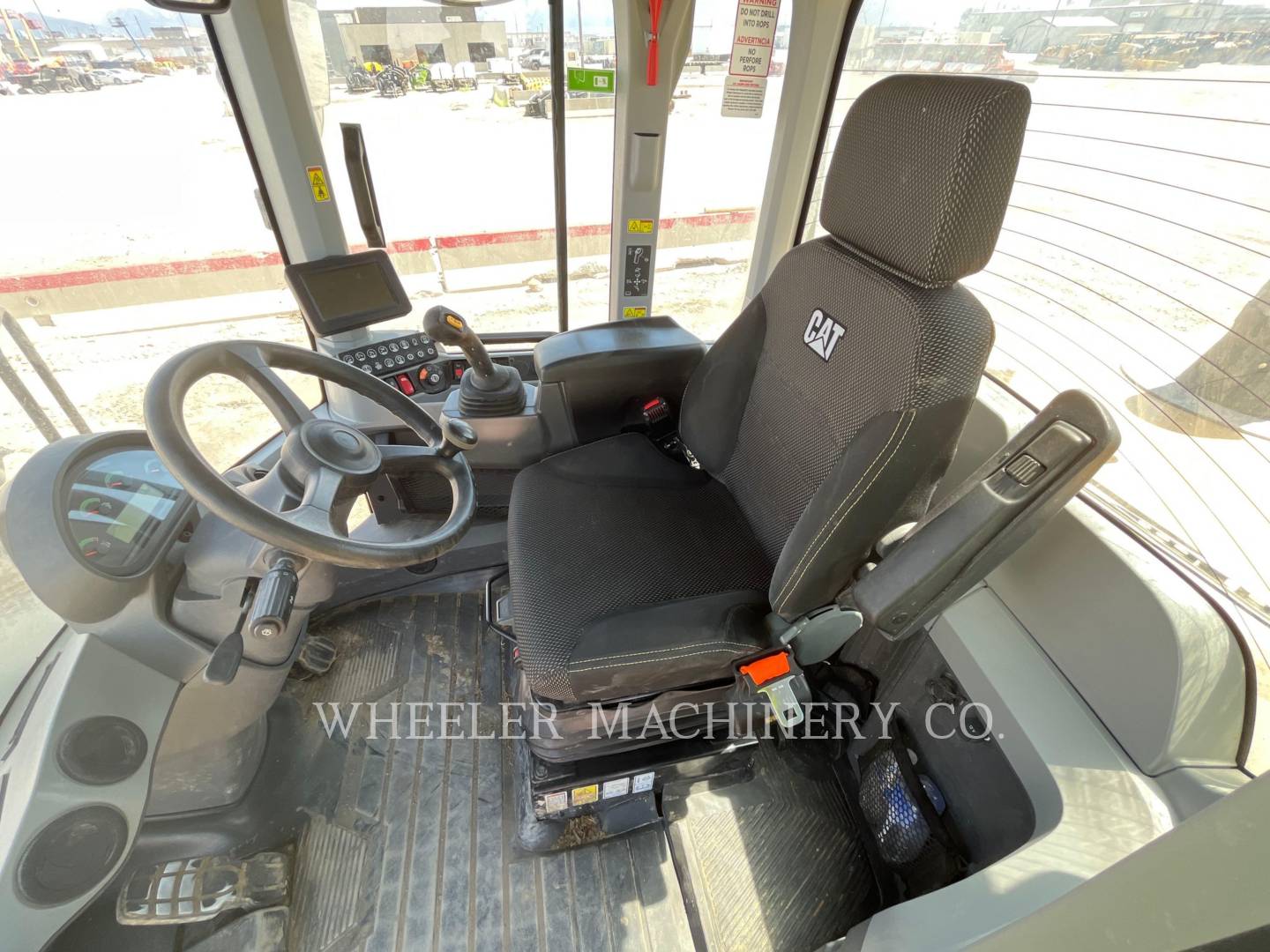 2022 Caterpillar 930M QC Wheel Loader