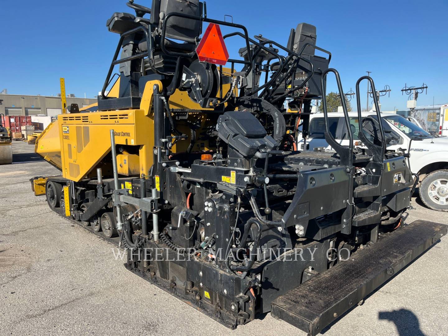 2017 Caterpillar AP1055F Paver