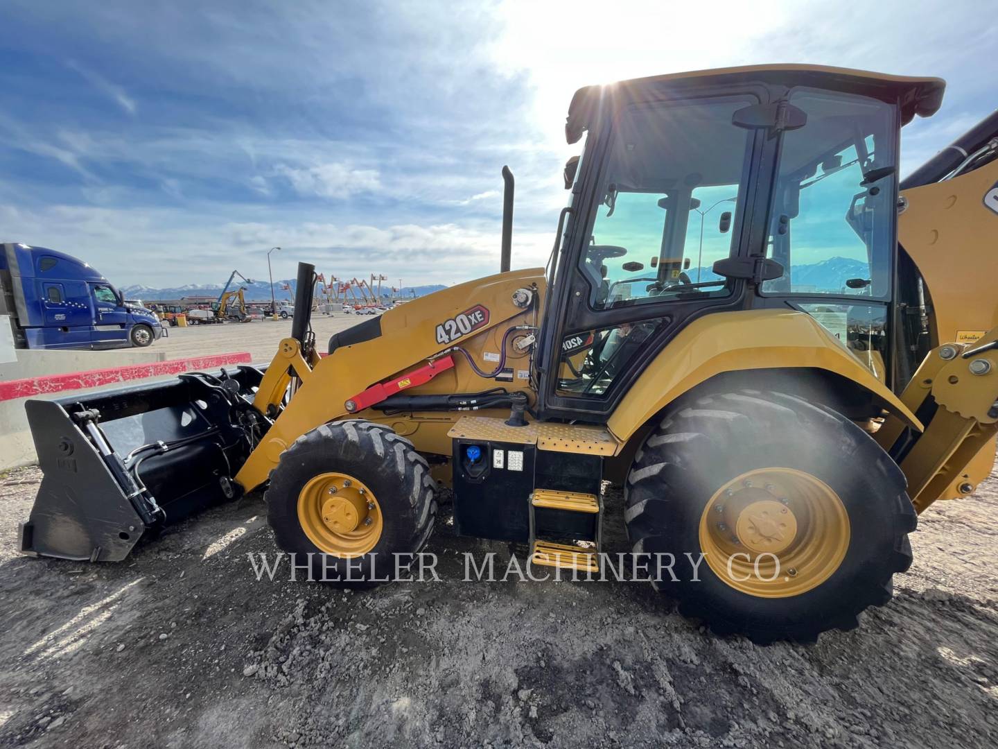 2020 Caterpillar 420 XE IT Tractor Loader Backhoe