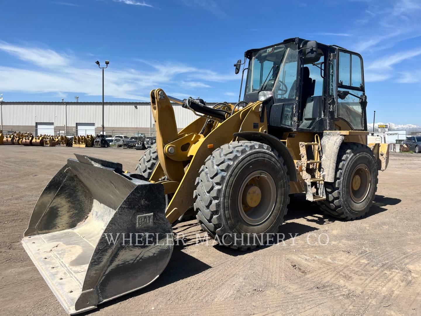 2022 Caterpillar 920 Wheel Loader