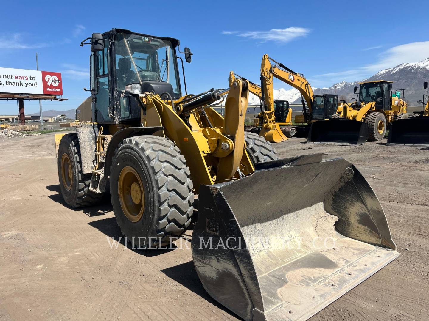 2022 Caterpillar 920 Wheel Loader