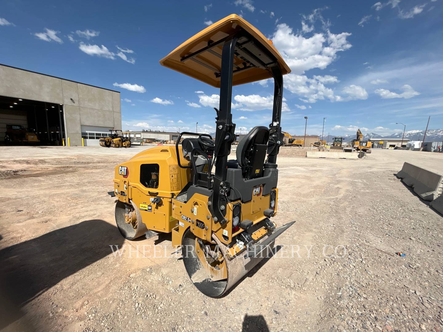 2023 Caterpillar CB2.5 GC Vibratory Double