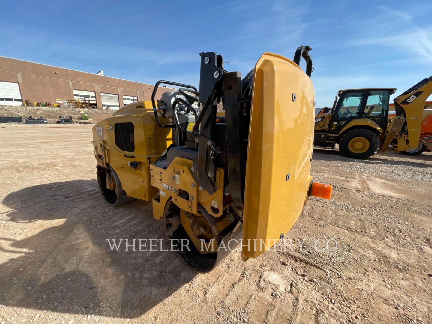 2022 Caterpillar CB2.5 GC Vibratory Double