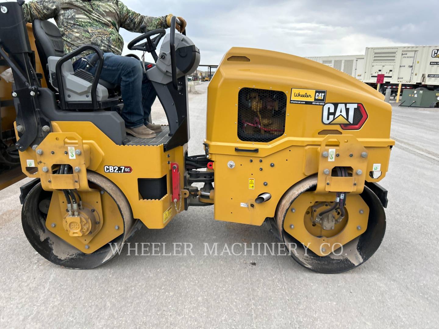 2022 Caterpillar CB2.7 GC Vibratory Double