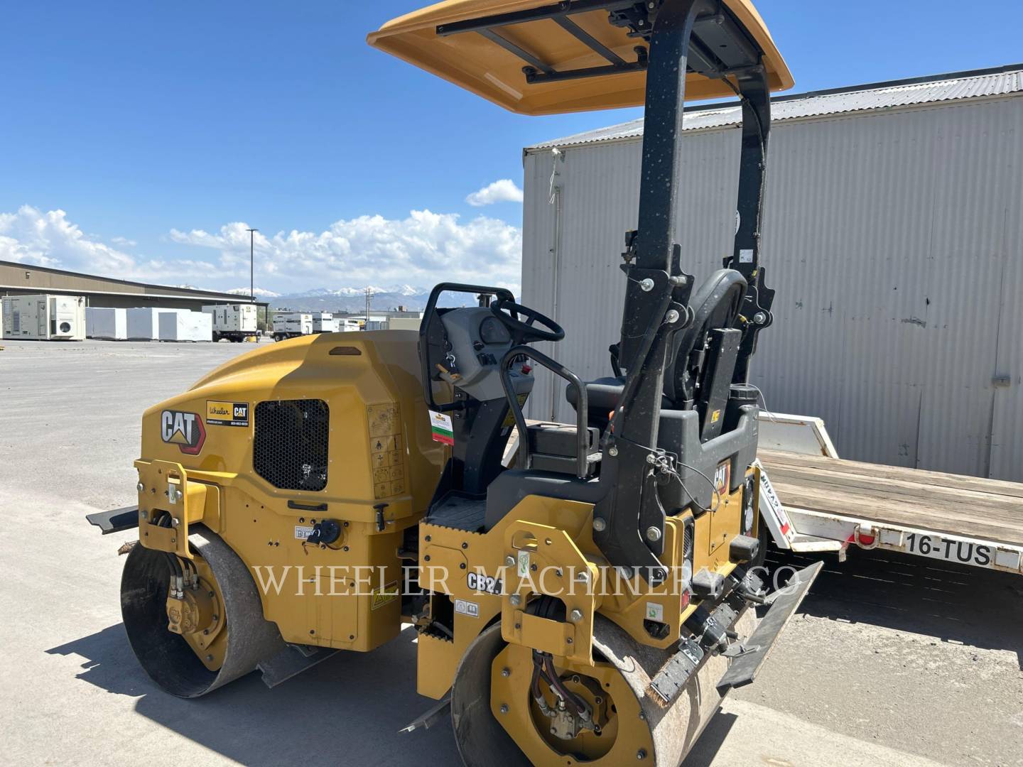 2023 Caterpillar CB2.7 Vibratory Double