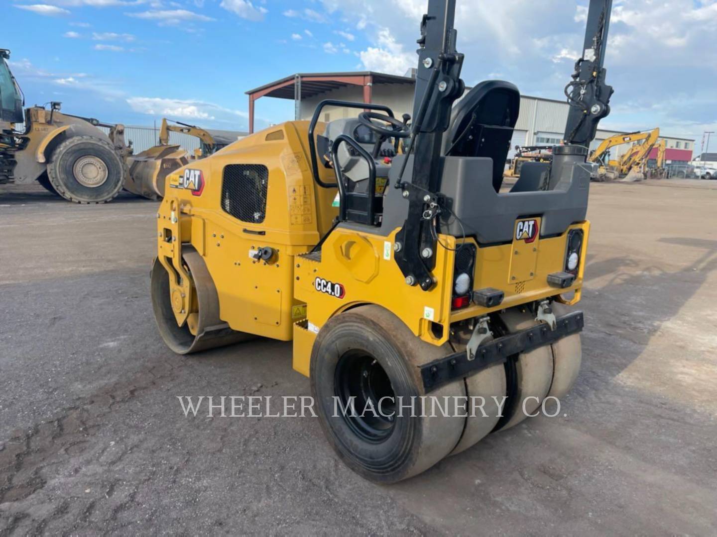 2023 Caterpillar CC4.0 Roller