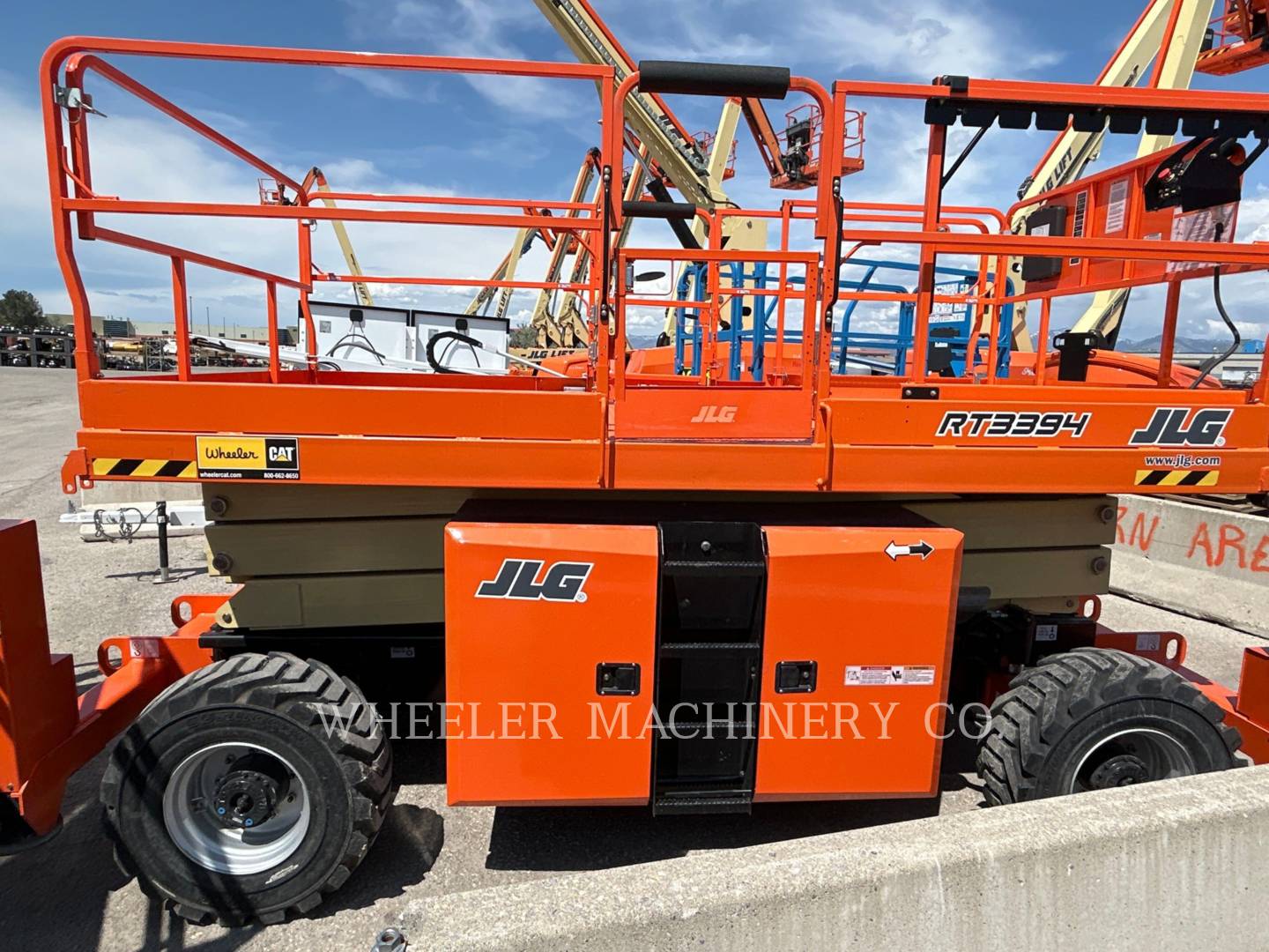 2023 JLG RT3394 Lift Truck