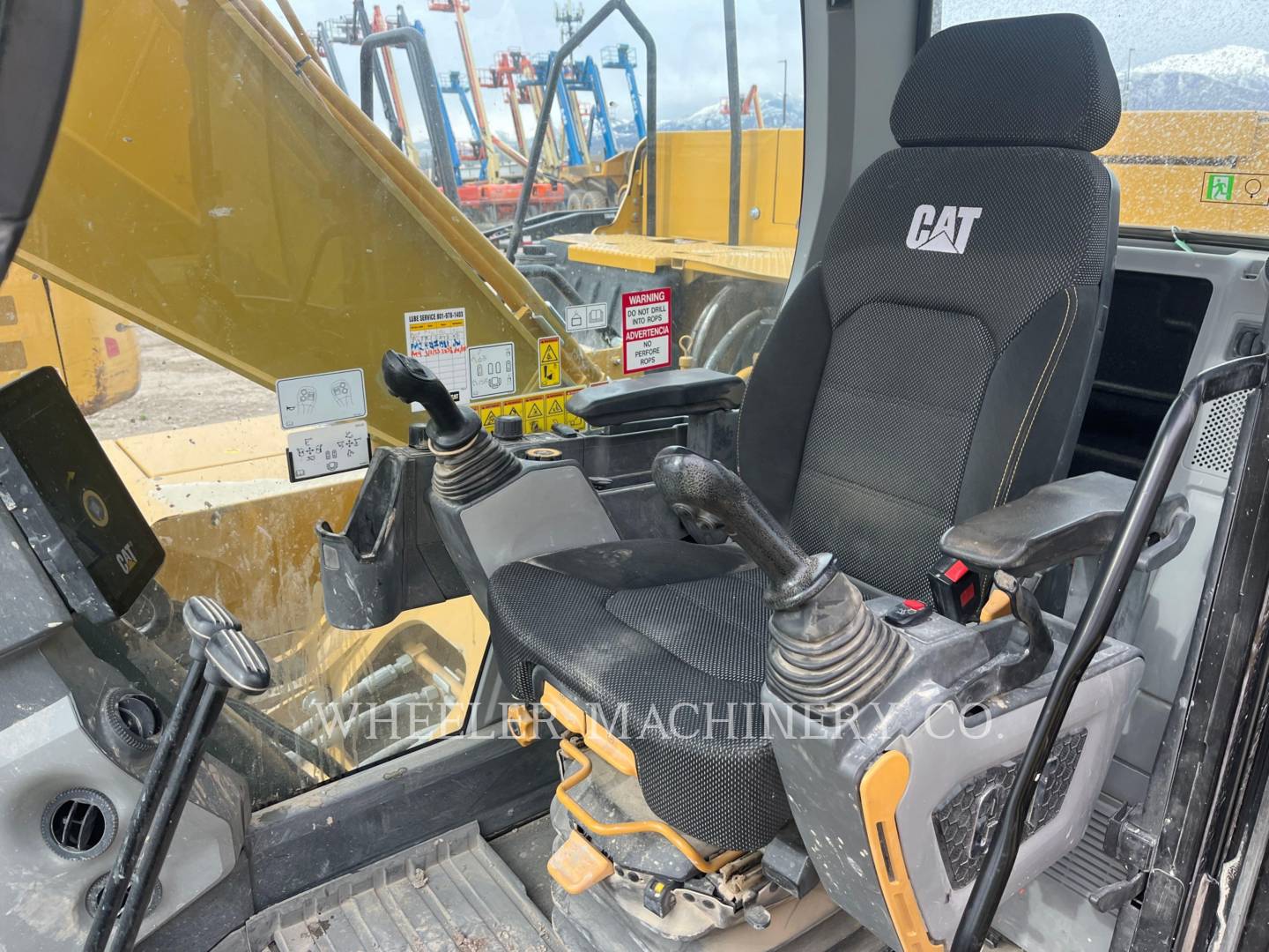 2020 Caterpillar 320 Excavator