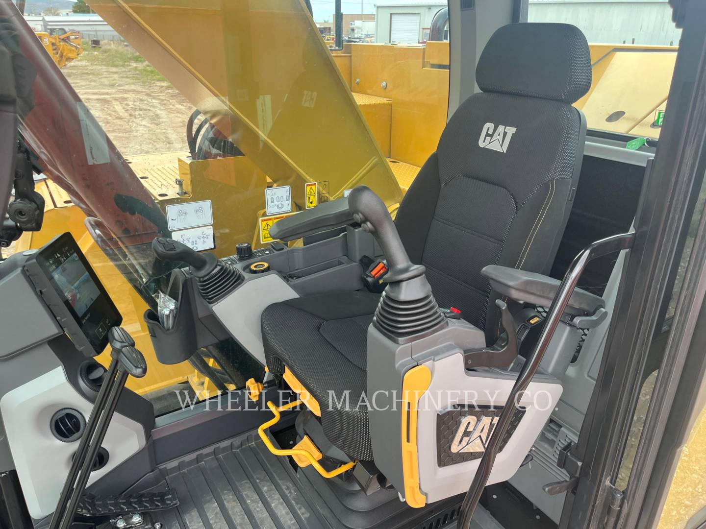 2023 Caterpillar 325 TH Excavator