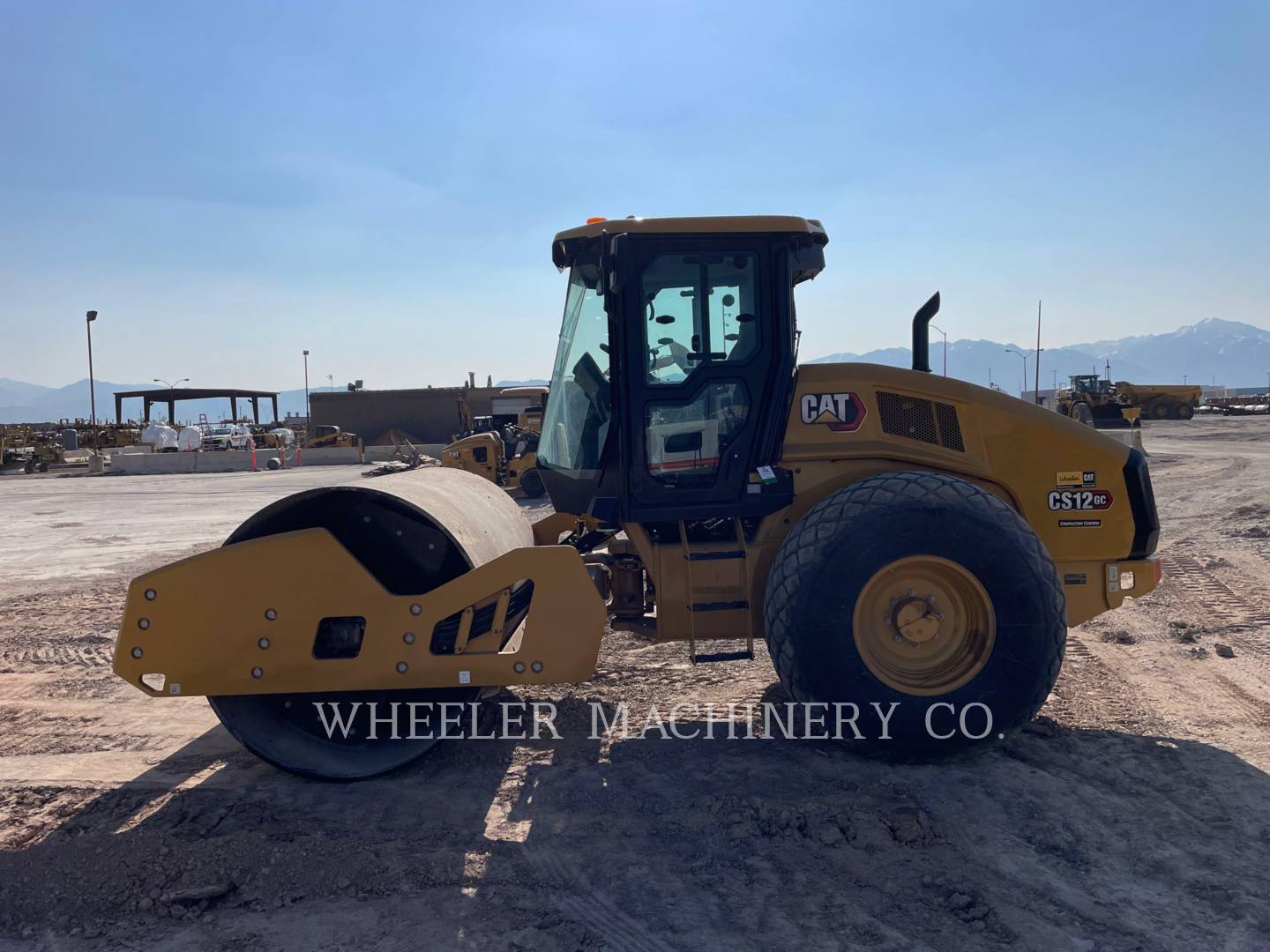 2022 Caterpillar CS12 GC Vibratory Single