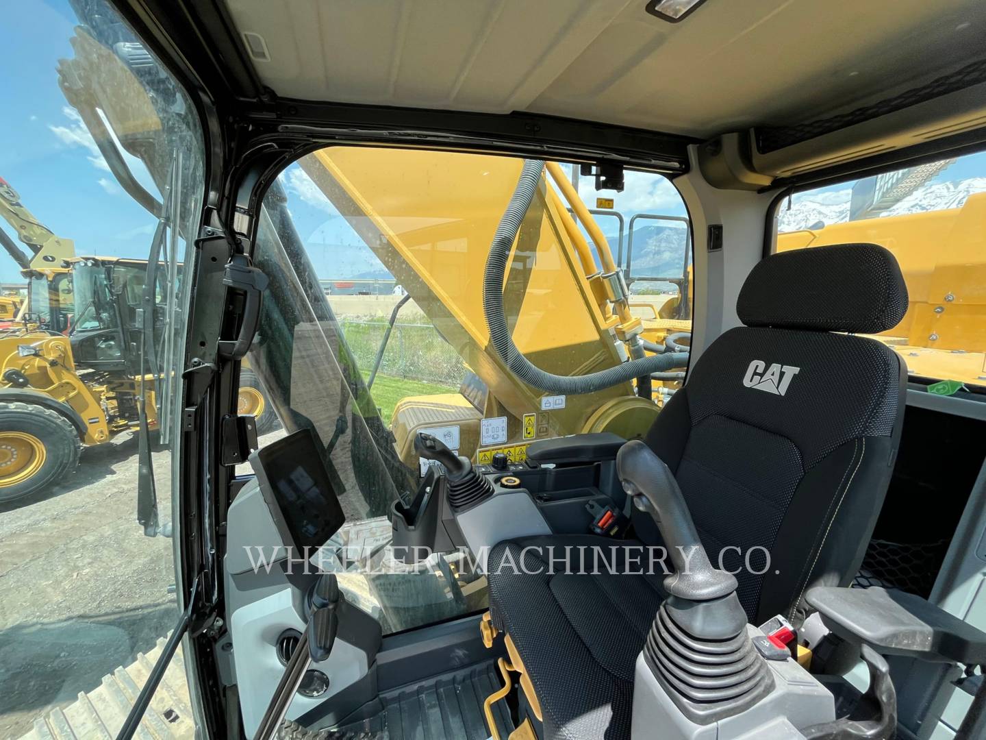 2023 Caterpillar 352 CF Excavator