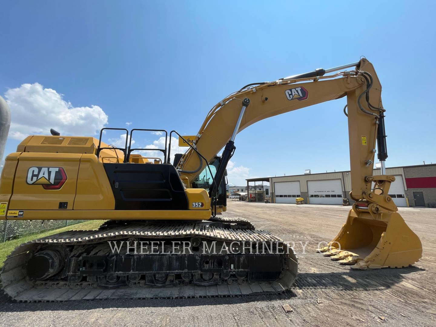 2023 Caterpillar 352 CF Excavator