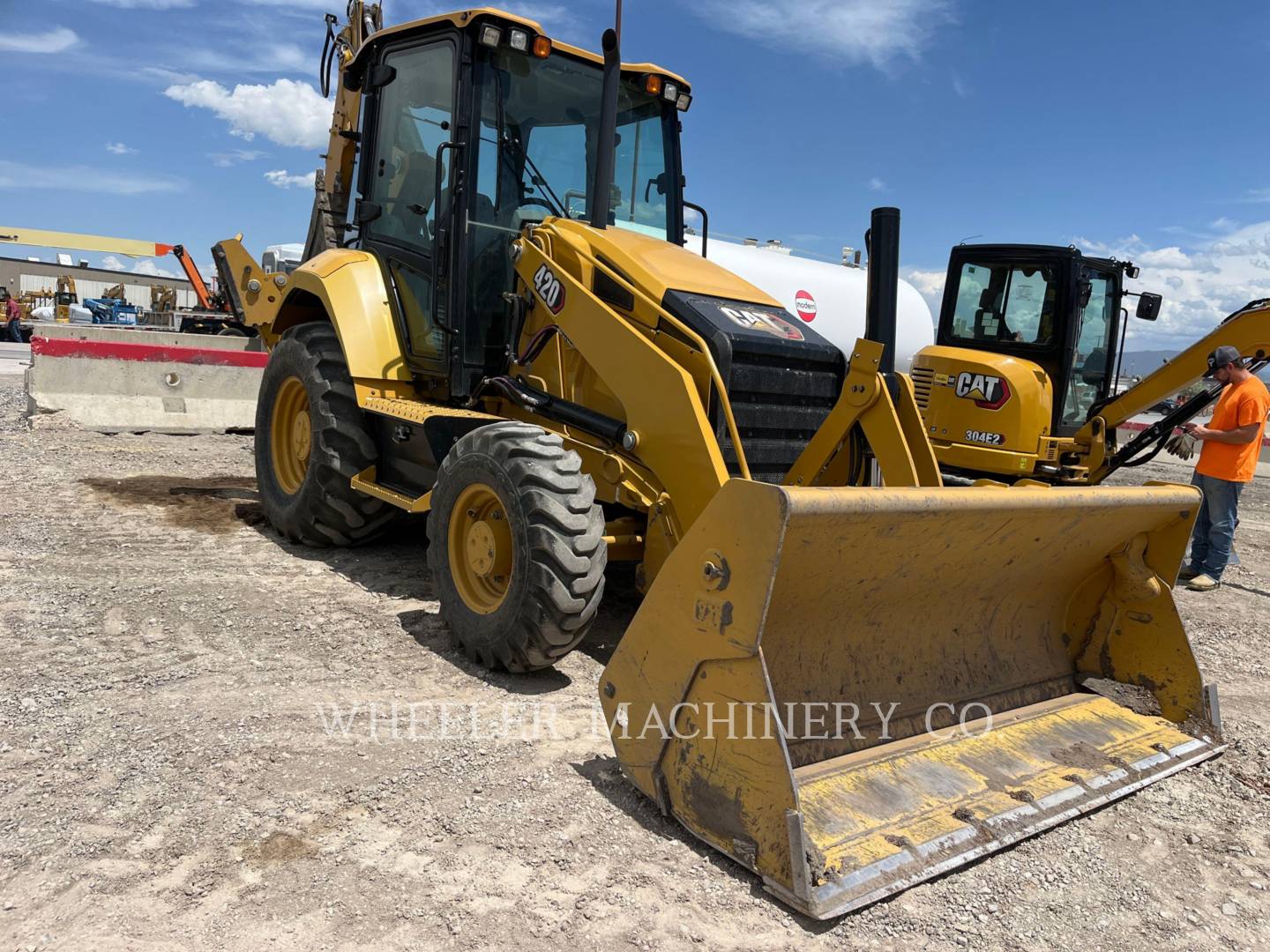 2020 Caterpillar 420 Tractor Loader Backhoe