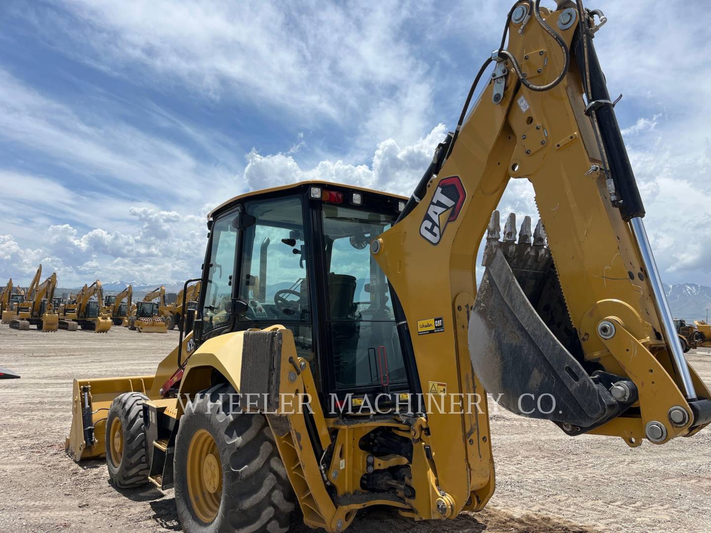 2020 Caterpillar 420 Tractor Loader Backhoe