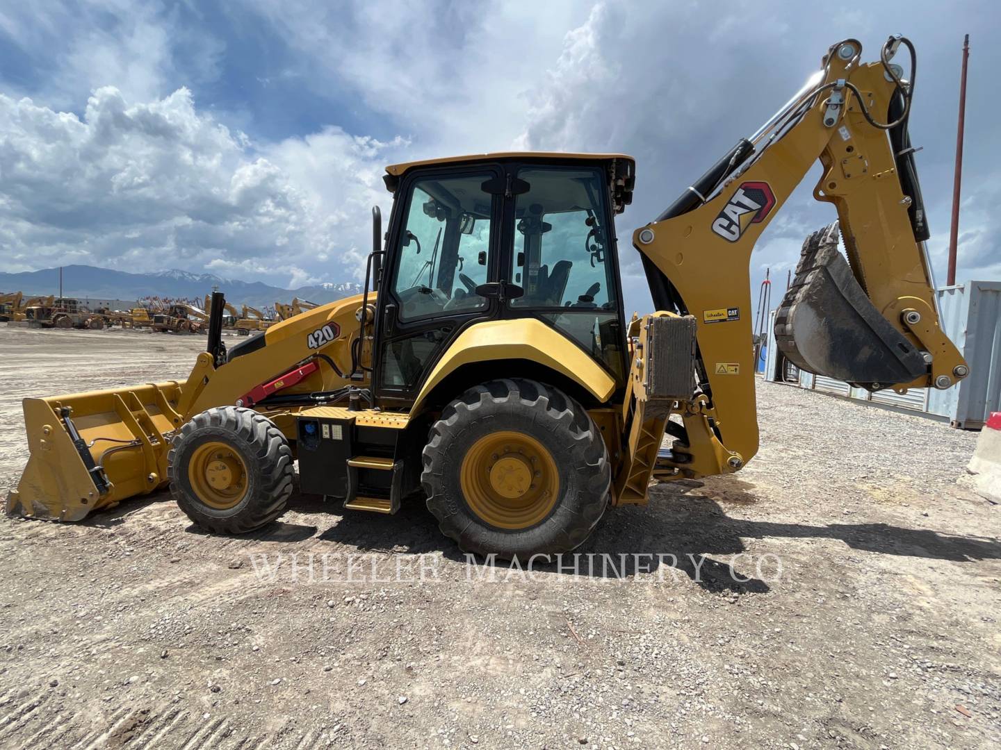 2020 Caterpillar 420 Tractor Loader Backhoe